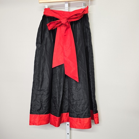 Kenar Dresses & Skirts - Vintage KENAR Black Red Maxi Skirt Bow Tie Waist Boho Festival‎ Size 8